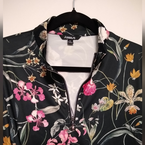 Black Botanical Print Long Sleeve Quarter Zip Golf Shirt SPF 50+ - Picture 4 of 9
